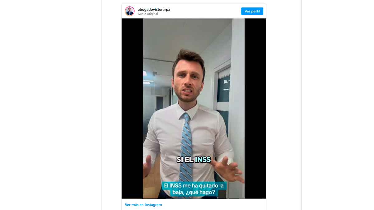 Familia rellenando el formulario del Ingreso Mínimo Vital de la Seguridad Social para solicitar la ayuda sin certificado digital