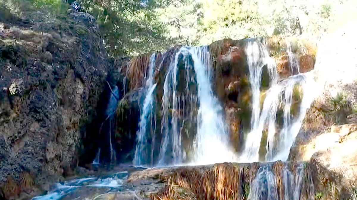 Explora la ruta de la Cascada de Guazalamanco en Jaén: un sendero fácil con vistas espectaculares y un entorno natural único en Andalucía