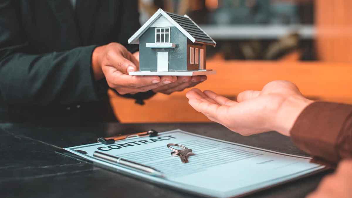 Entrega de llaves y contrato de compraventa de vivienda alquilada según la Ley de Arrendamientos Urbanos