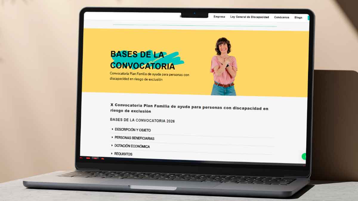 Pantalla de ordenador con las bases de la convocatoria del Plan Familia 2026 de la Fundación Adecco para personas con discapacidad