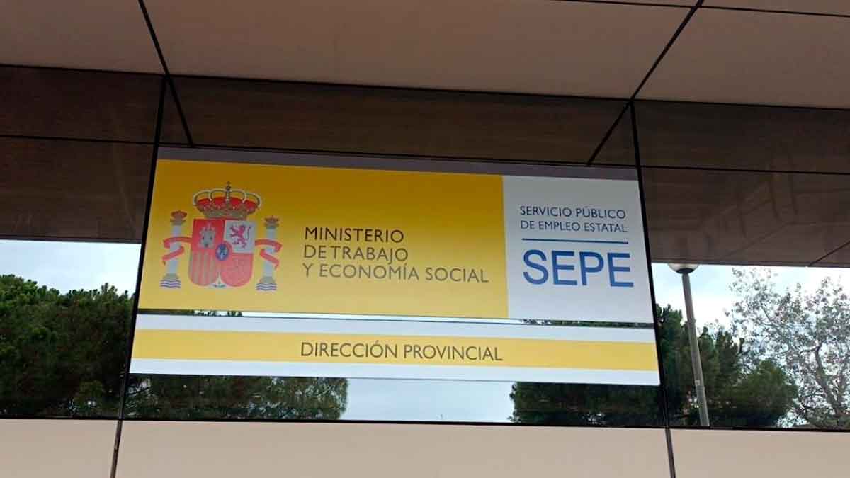 Fachada del Servicio Público de Empleo Estatal SEPE del Ministerio de Trabajo y Economía Social