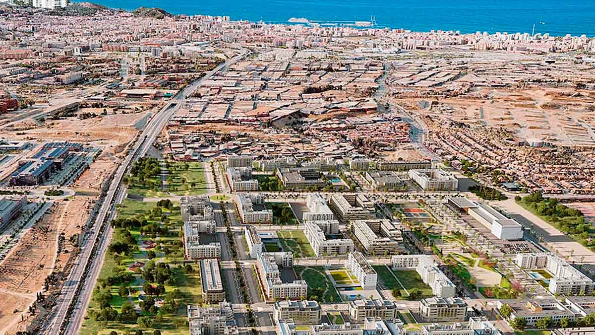Vista aérea del sector Universidad de Málaga con nuevas promociones de viviendas protegidas en construcción