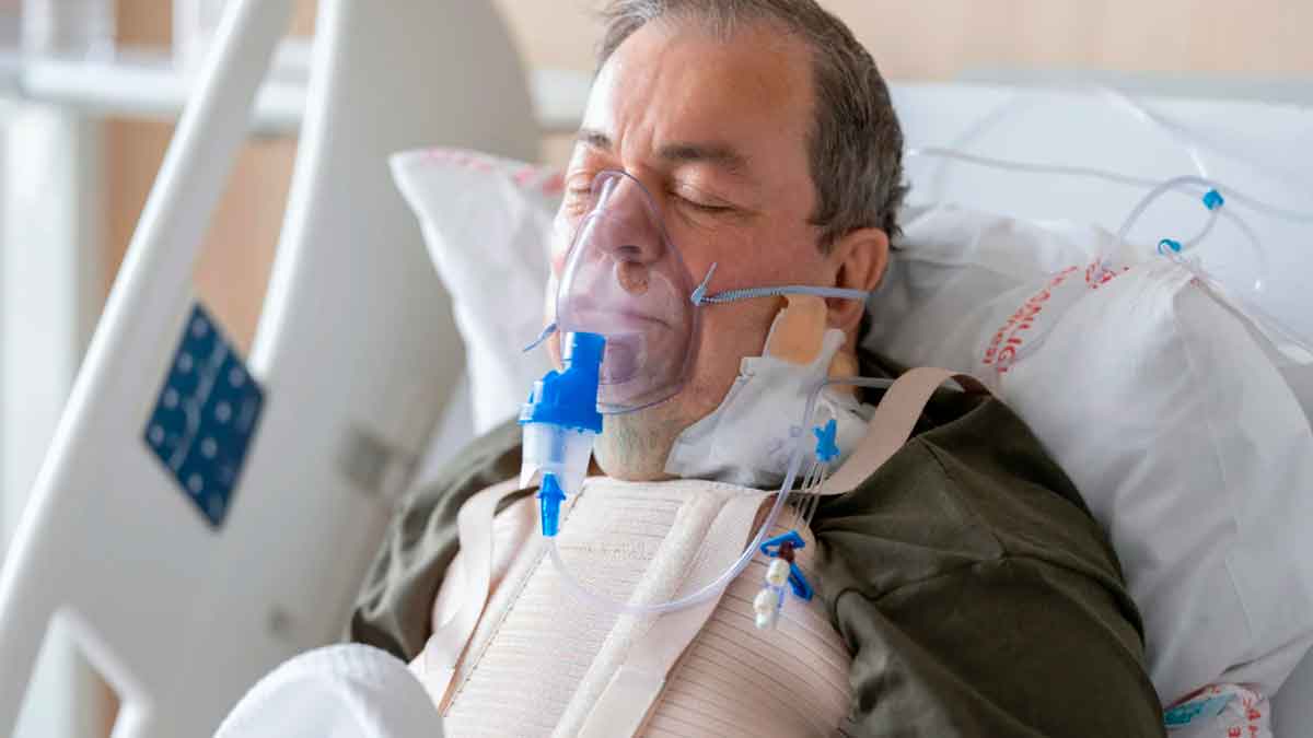 Hombre hospitalizado en la UCI tras un infarto relacionado con un caso de despido laboral en Cataluña