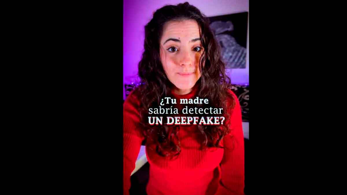 Experta en ciberseguridad explicando cómo detectar estafas con vídeos deepfake