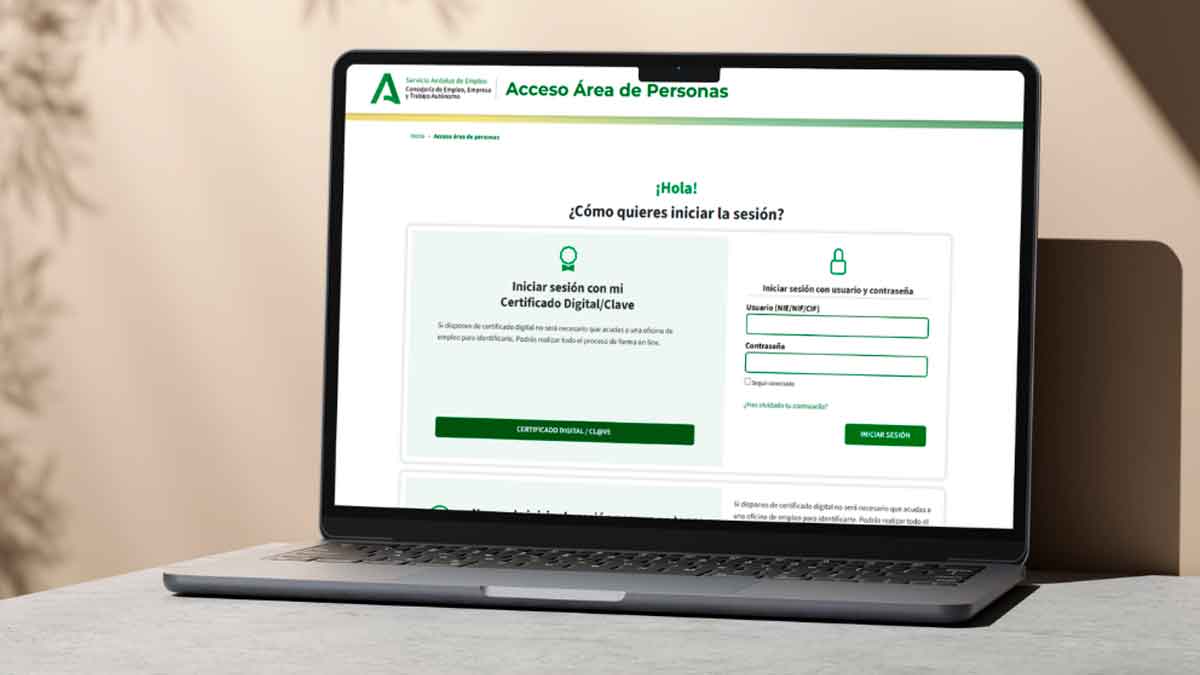 Pantalla del SAE para iniciar sesión con certificado digital o usuario desde un ordenador portátil