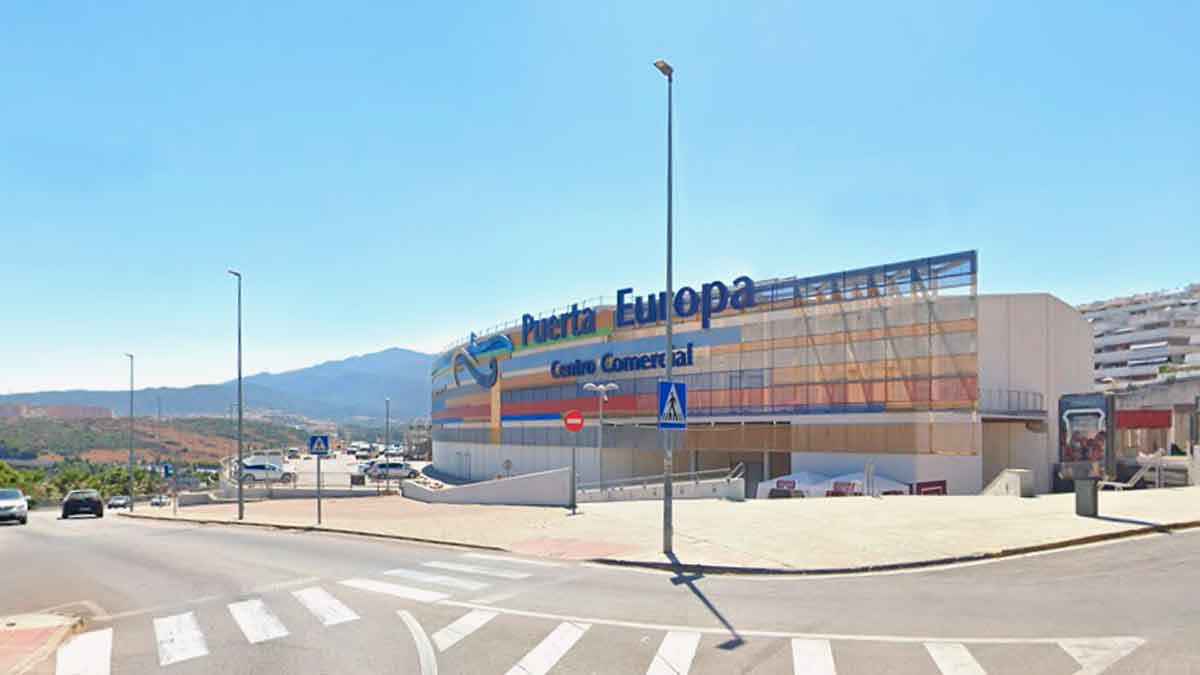 Centro Comercial Puerta Europa de Algeciras donde Springfield busca personal fijo con contrato indefinido a tiempo parcial