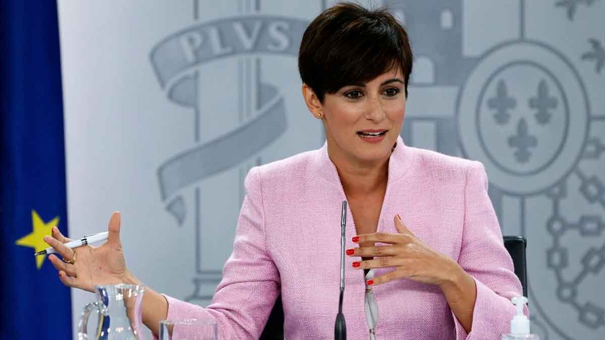 La ministra Isabel Rodríguez durante una rueda de prensa sobre las nuevas ayudas a propietarios por impagos del alquiler