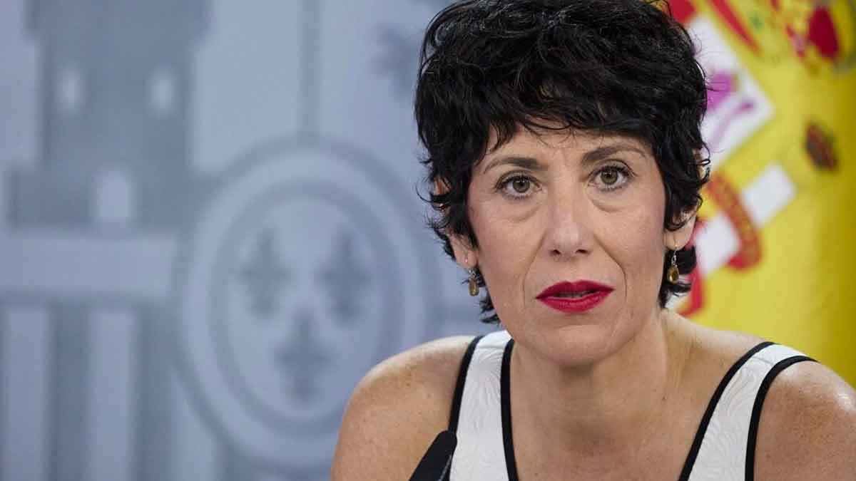 Representante del Ministerio de Seguridad Social durante una comparecencia sobre la subida de las pensiones no contributivas en 2026