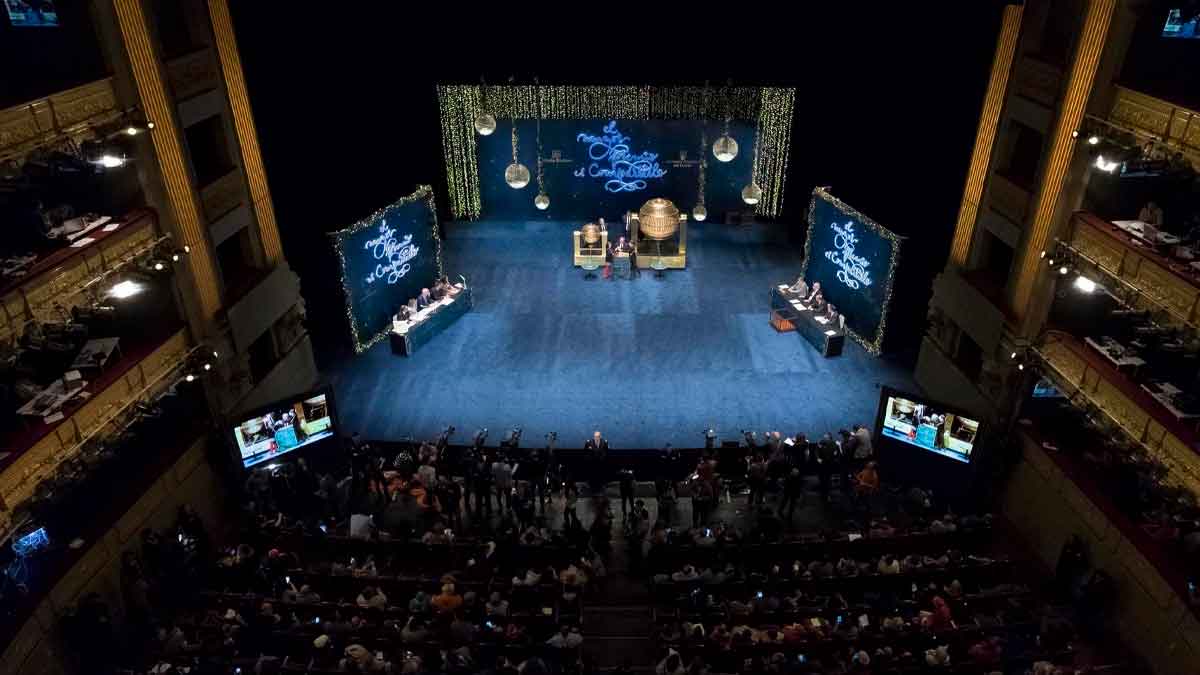 Vista del Teatro Real durante el Sorteo Extraordinario de la Lotería de Navidad