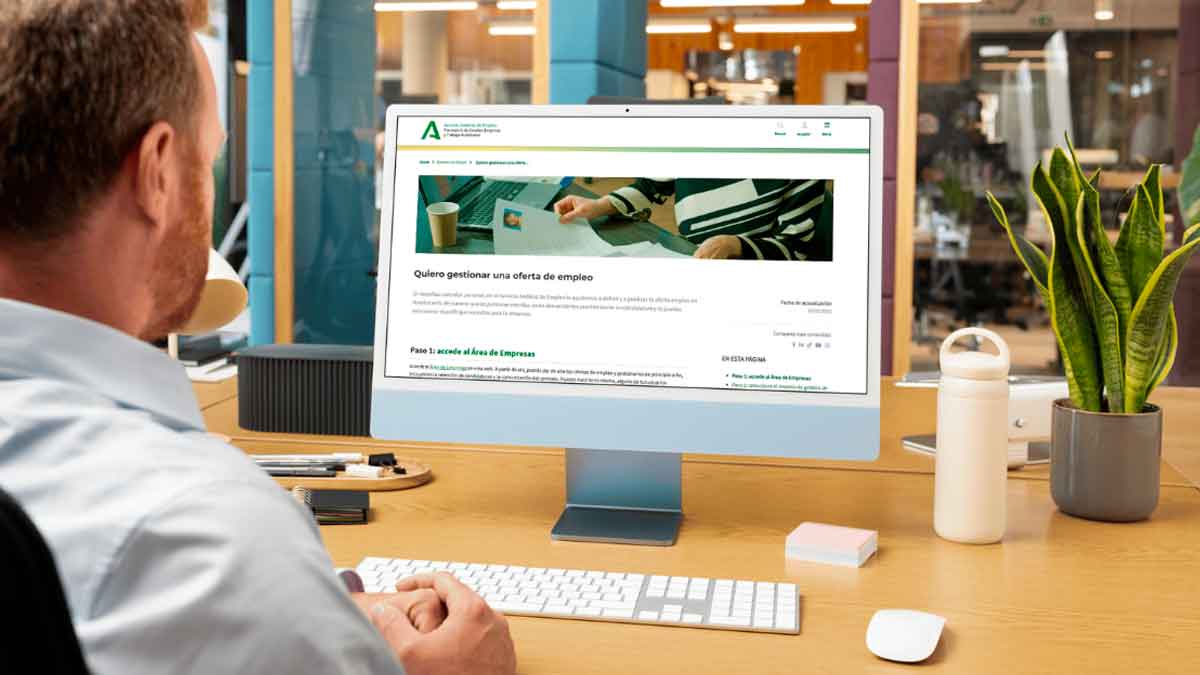 Empresa gestionando una oferta de empleo a través de la plataforma digital del Servicio Andaluz de Empleo