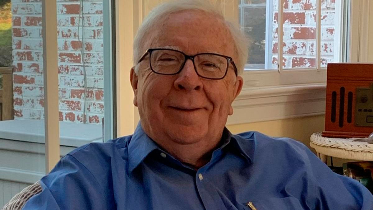 Richard Restak, neurólogo, recomienda abstinencia total de alcohol a partir de los 65 años