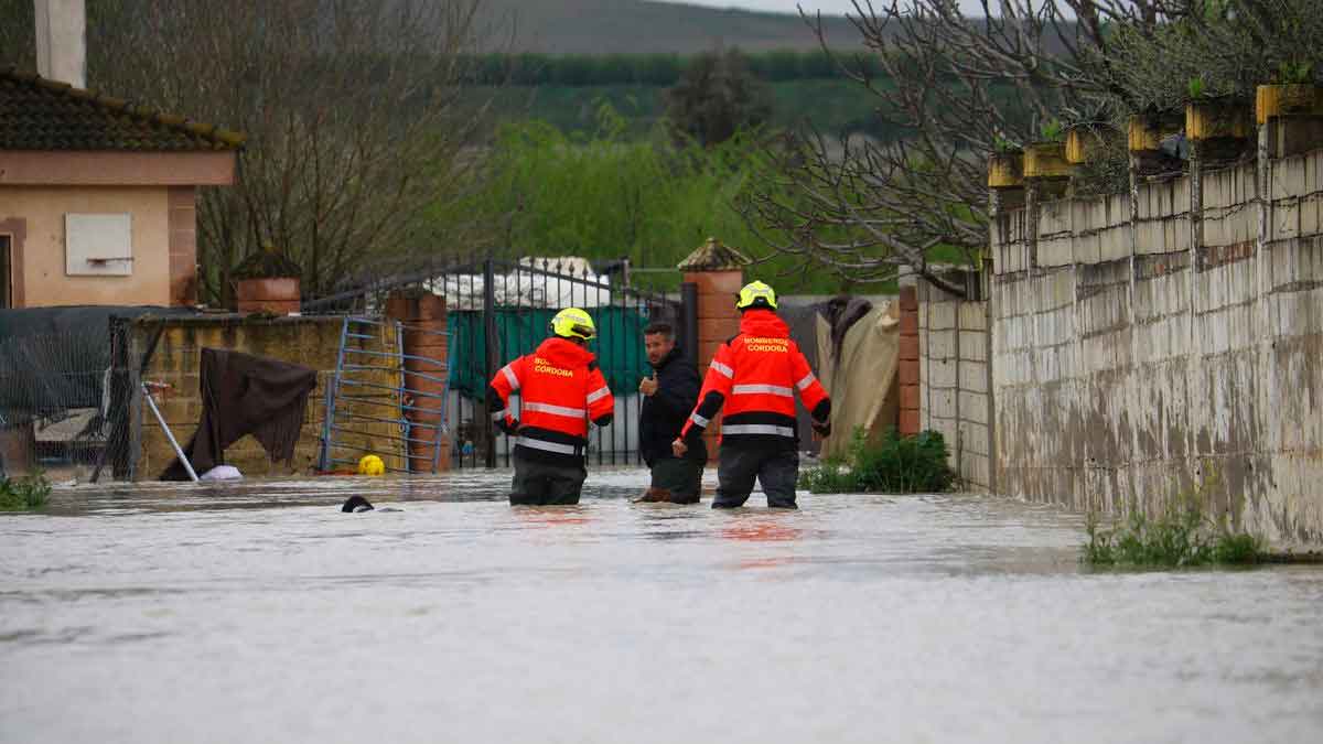 La Junta activa el PERI ante una situación meteorológica inédita: más de 3.000 desalojados por riesgo extremo de inundaciones en Andalucía