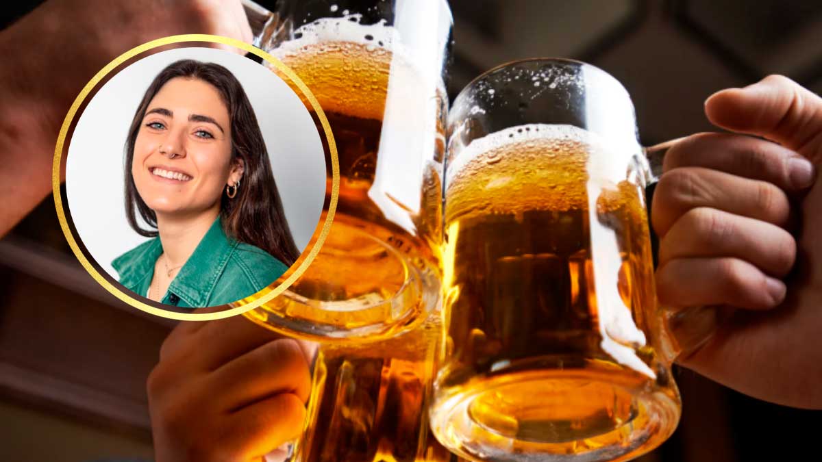Jarras de cerveza en contexto social