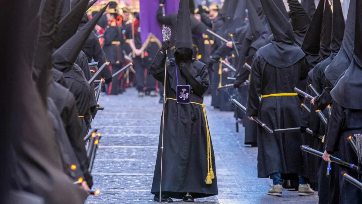 Procesiones de Semana Santa que rivalizan con Sevilla en Zamora, Valladolid, Cuenca, Cartagena, Lorca, Málaga y Ferrol