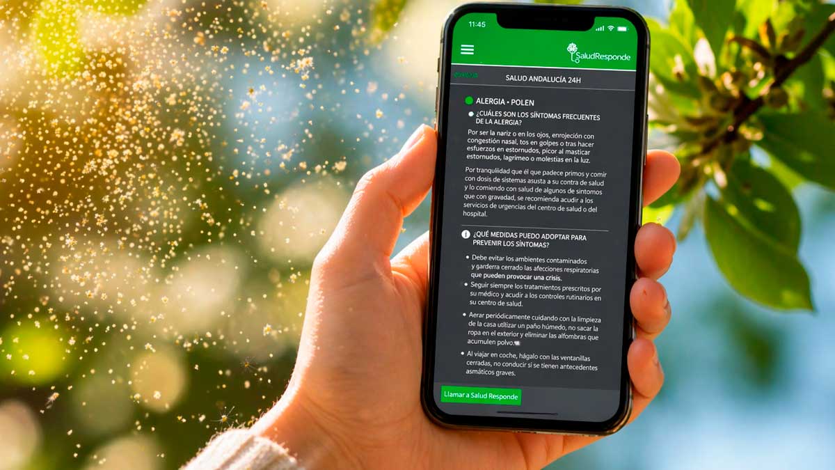 Mano sosteniendo móvil con app Salud Responde mostrando niveles de polen y consejos para alergias en primavera