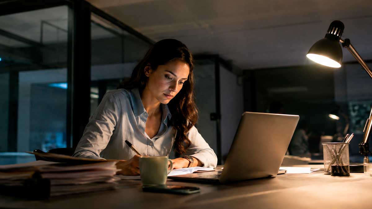 El Estatuto de los Trabajadores aclara en qué casos pueden obligarte a hacer horas extra