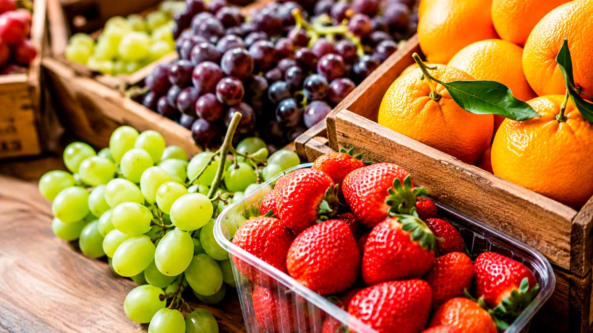 Un informe de la UE pone el foco en las frutas que tienen más residuos de pesticidas