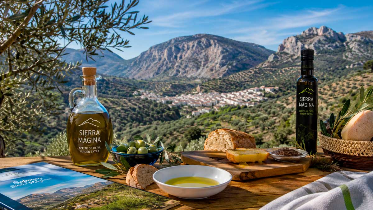 Sierra Mágina quiere conquistar el turismo con aceite, rutas y gastronomía