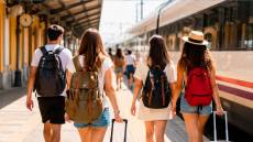 Miles de jóvenes andaluces podrán ahorrar en sus vacaciones gracias al programa Verano Joven 2026