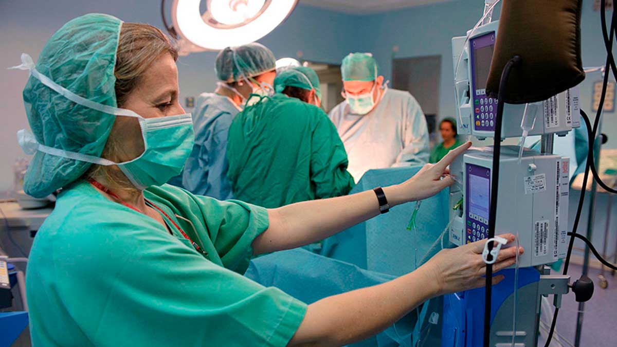 La Junta duplica a 150.000 euros las ayudas para la salud de sanitarios